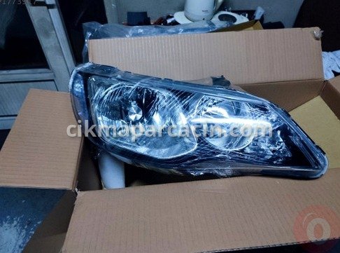 Honda Civic Sağ Ön Far çıkma parça