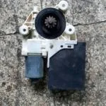 Ford Focus Cam Krikosu çıkma parça - İNAN OTO ÇIKMA YEDEK PARÇA ALIM SATIM Adana