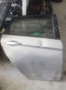 2009 2016 Ford Fiesta sağ arka kapı dolu – Çıkma Parça
