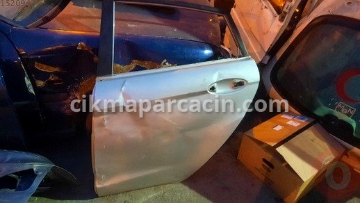 Ford Fiesta Sol Arka Kapı çıkma parça