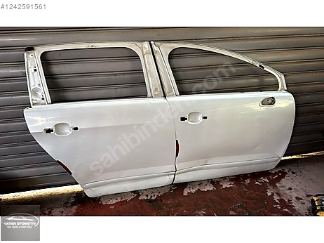 Peugeot 308 Kapı (Ön Sağ) çıkma parça