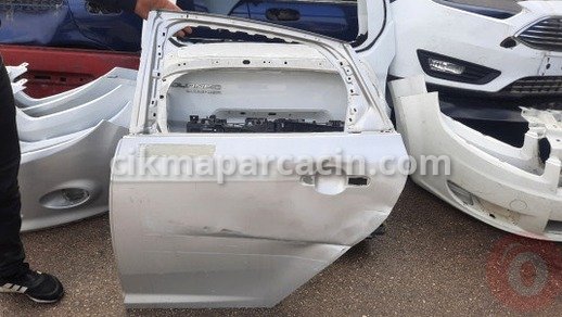 Ford Focus Sol Arka Kapı çıkma parça