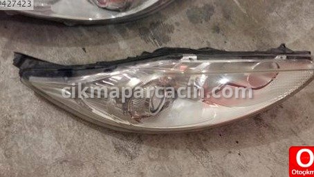 Ford Fiesta Sol Ön Far çıkma parça