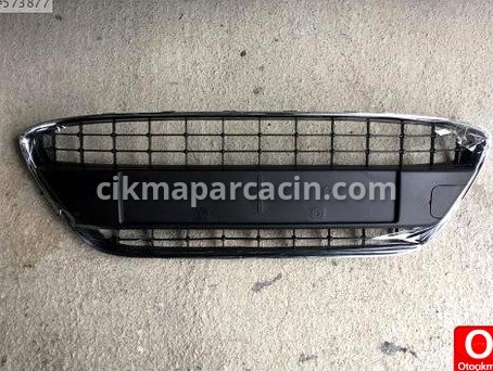 Ford Fiesta Tampon Izgarası çıkma parça