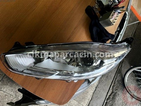 Ford Fiesta Sol Ön Far çıkma parça
