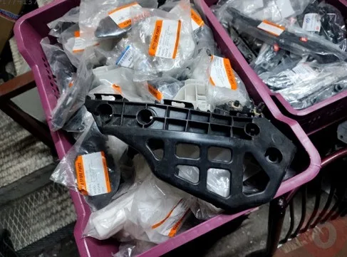 Toyota Auris Arka Tampon çıkma parça