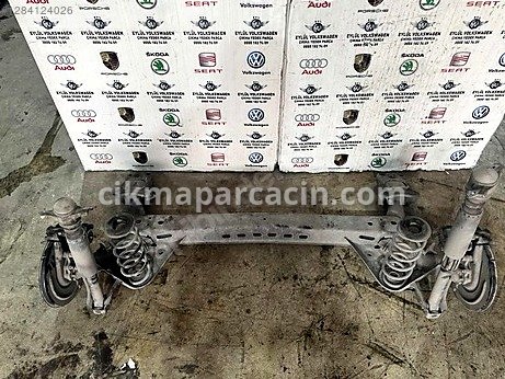 Audi A3 Arka Dingil çıkma parça