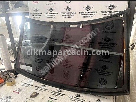 Audi A3 Arka Cam çıkma parça
