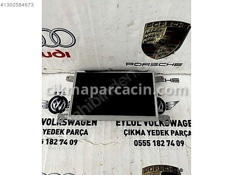 Audi A4 Bilgi Ekranı çıkma parça