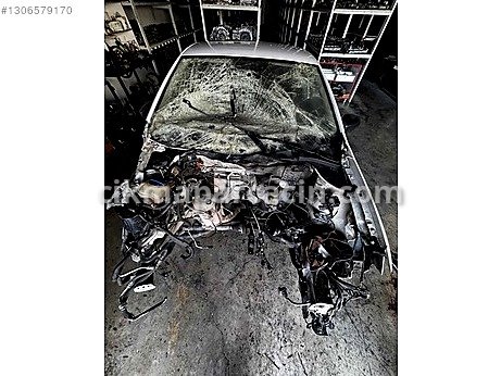 Volkswagen Polo Travers çıkma parça
