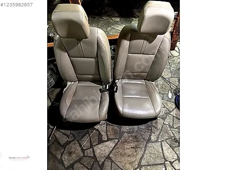 Renault Latitude Ön Koltuk çıkma parça - TALHA OTO ÇIKMA Kocaeli