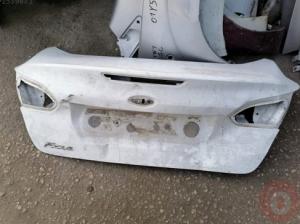2015 2018 ford focus arka bagaj kapagi (2. Adet)