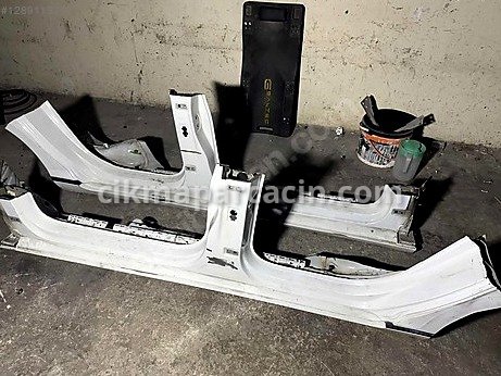 Volkswagen Passat Marşpiyel Sacı çıkma parça