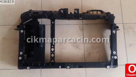 Ford Tourneo Courier Ön Panel çıkma parça