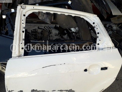 Ford Focus Sol Arka Kapı çıkma parça
