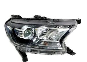 2015 Ford Ranger sağ far (2. Adet)
