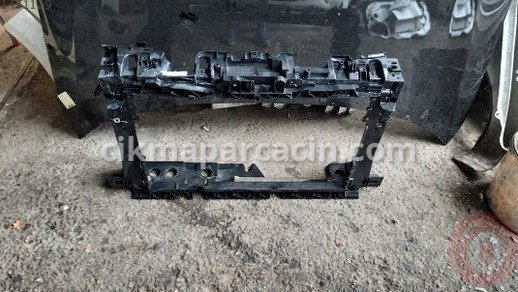 Ford Tourneo Courier Ön Panel çıkma parça