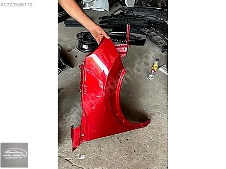 Peugeot 208 Çamurluk (Ön) çıkma parça