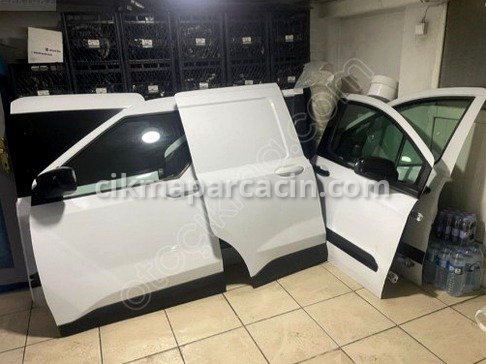Ford Tourneo Courier Sağ Arka Kapı çıkma parça