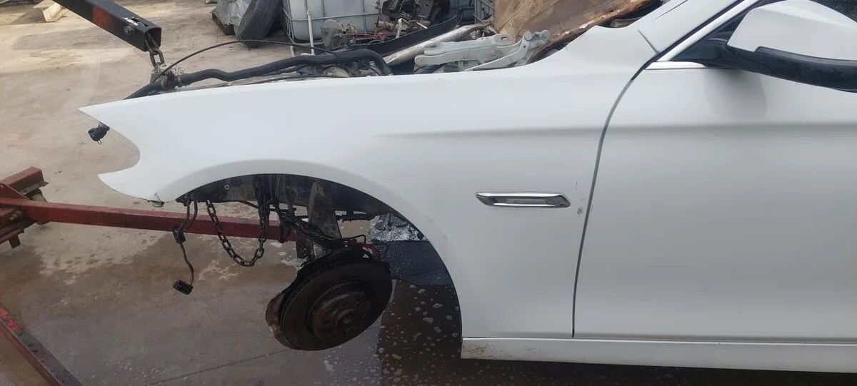 BMW 5 Serisi Çamurluk (Ön) F10 çıkma parça