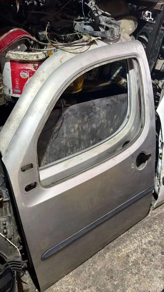 Fiat Doblo Sol Ön Kapı çıkma parça