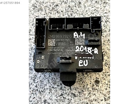 Audi A4 Kapı Kolçağı çıkma parça