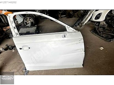 Audi A3 Kapı (Ön Sağ) çıkma parça
