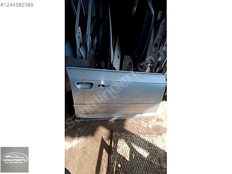 Audi A3 Kapı (Ön Sağ) çıkma parça