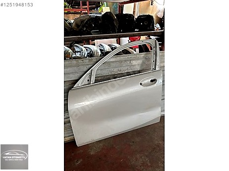 BMW 1 Serisi Kapı (Ön Sol) çıkma parça