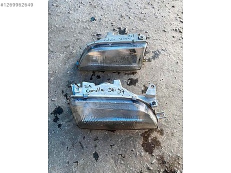 Toyota Corolla Sol Ön Far çıkma parça