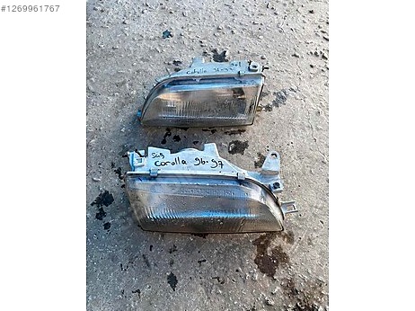 Toyota Corolla Sol Ön Far çıkma parça
