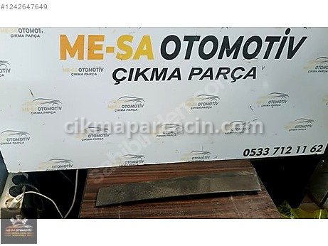 Ford Fiesta Kapı (Ön Sağ) çıkma parça