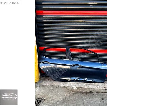 Ford Fiesta Kapı (Ön Sağ) çıkma parça