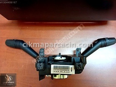 Fiat Egea Silecek Kolu çıkma parça