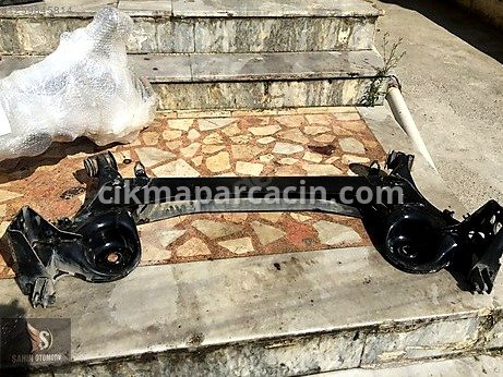 Fiat Linea Arka Dingil çıkma parça