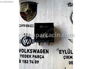 GOLF 4 SİLECEK RÖLESİ 4B0955531A – Çıkma Parça