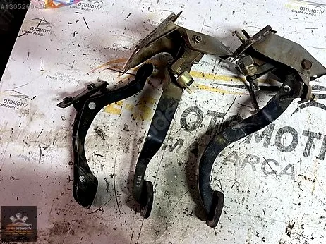 Hyundai Accent Fren Pedalı çıkma parça - MESA YEDEK PARÇA Mersin