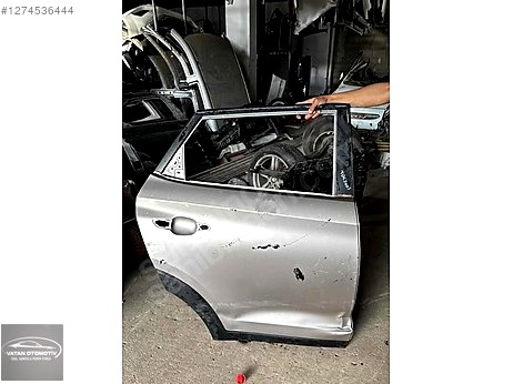 Hyundai Tucson Kapı (Ön Sağ) çıkma parça