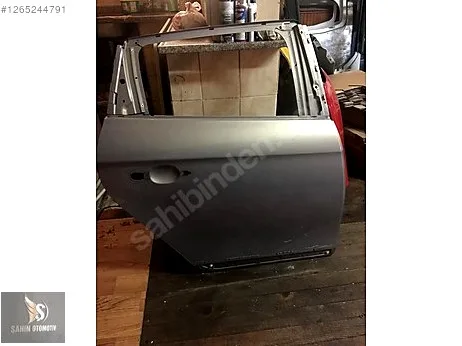 Lancia Delta Kapı (Arka Sağ) çıkma parça - Şahin oto orjinal çıkma İSTANBUL