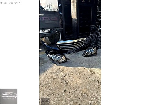 Mercedes-Benz EQA Sol Ön Far çıkma parça