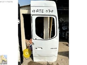 MERCEDES SPRİNTER SAĞ BAGAJ KAPAĞI – izmir çıkma