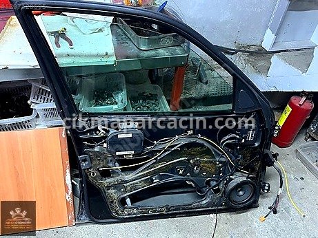 Mercedes-Benz EQA Kapı Fitili çıkma parça