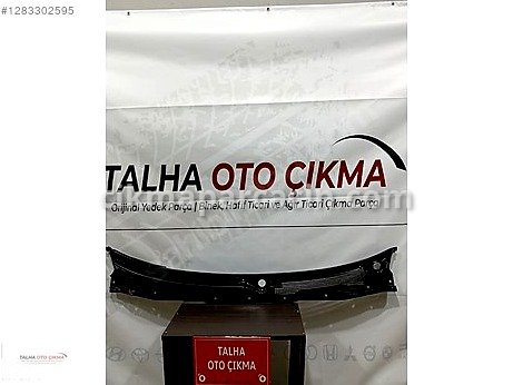 Nissan Maxima Cam Önü Izgarası çıkma parça