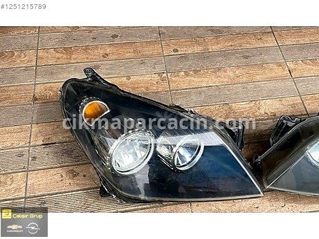 Opel Astra Sağ Ön Far çıkma parça