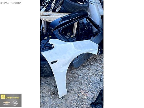 Opel Astra Çamurluk (Ön) çıkma parça