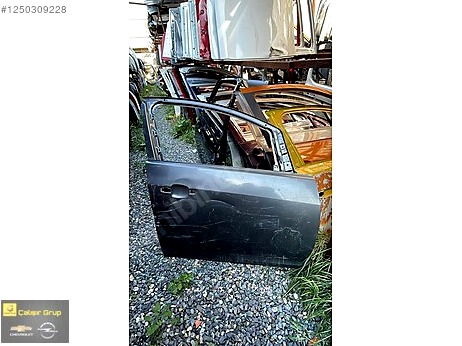 Opel Astra Kapı (Ön Sağ) çıkma parça