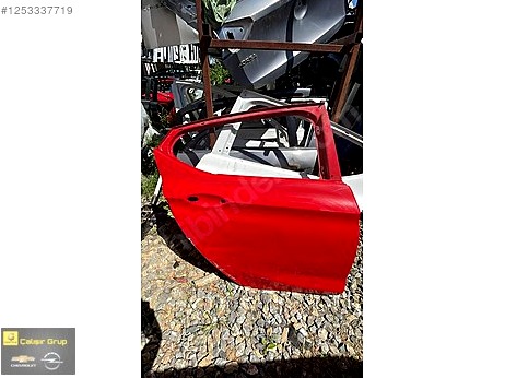 Opel Astra Kapı (Arka Sağ) çıkma parça