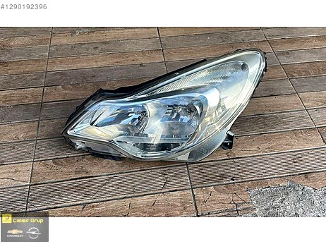 Opel Corsa Sol Ön Far çıkma parça