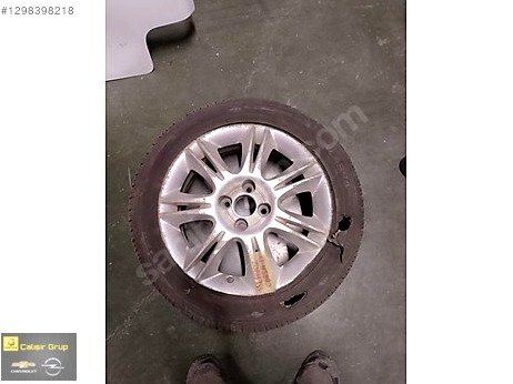 Opel Corsa Taşıyıcı çıkma parça