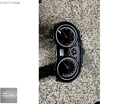 Opel Corsa Gösterge Paneli çıkma parça